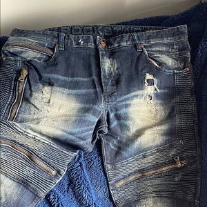 Faded Blue Skinny Jeans with Distressed Texture